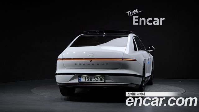 Hyundai Grandeur (GN7) 3.5 LPG 2WD Exclusive 2025 — фото 4