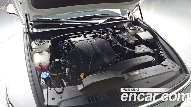Hyundai Grandeur (GN7) 3.5 LPG 2WD Exclusive 2025 — фото 6