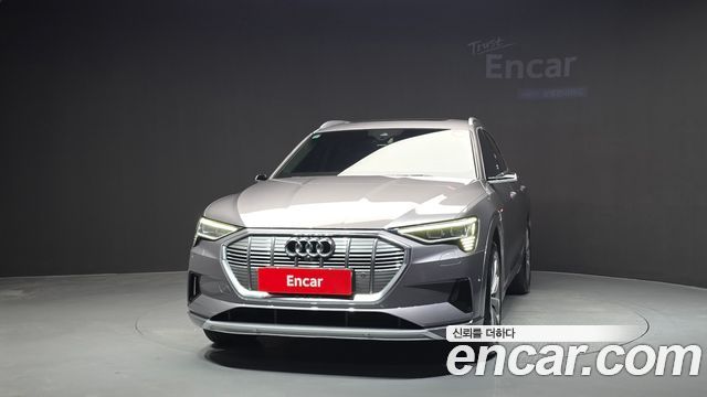 Audi e-tron 55 Quattro 2022 — фото 3