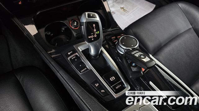 BMW 5 Series (F10) 520d xDrive 2015 — фото 9