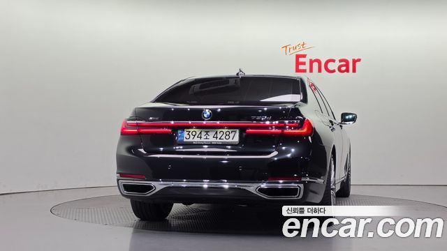 BMW 7 Series (G11) 730d xDrive Design Pure Excellence 2022 — фото 4