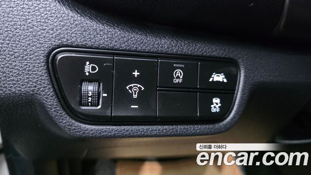 Kia Seltos Diesel 1.6 2WD Signature 2021 — фото 18
