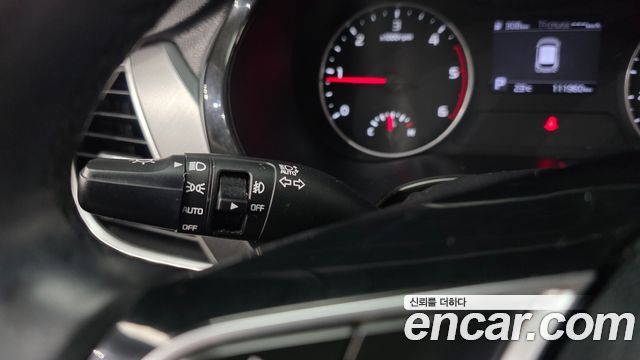 Kia Seltos Diesel 1.6 2WD Signature 2021 — фото 19