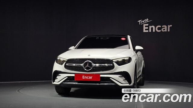 Mercedes-Benz GLC-Class (X254) GLC300 4MATIC Coupe 2024 — фото 3