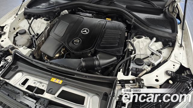 Mercedes-Benz GLC-Class (X254) GLC300 4MATIC Coupe 2024 — фото 6
