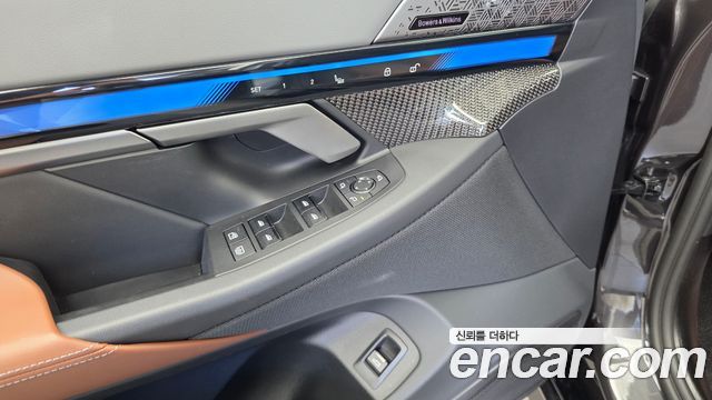 BMW 5 Series (G60) 530e M Sport Pro 2024 — фото 36