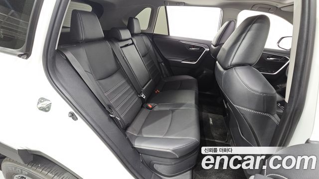 Toyota RAV4 (V) 2,5 4WD Hybrid LTD 2025 — фото 11
