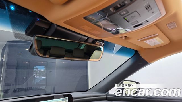 Lexus ES300h (VII) Executive 2025 — фото 32