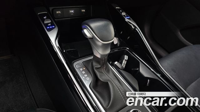Kia Sorento (IV) Gasoline 2.5T 2WD Prestige 2022 — фото 9