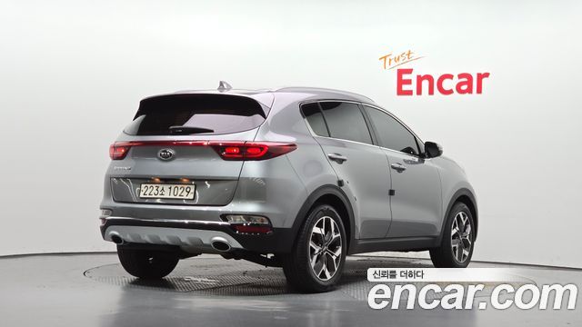 Kia Sportage The Bold Diesel 2.0 2WD Prestige 2021 — фото 2