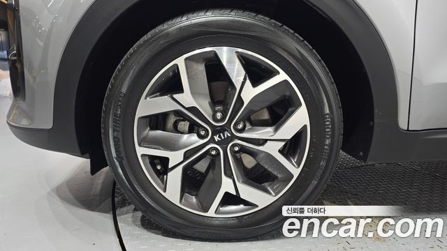 Kia Sportage The Bold Diesel 2.0 2WD Prestige 2021 — фото 5
