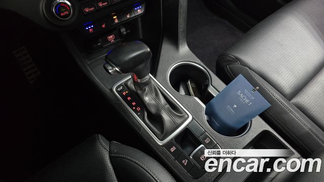 Kia Sportage The Bold Diesel 2.0 2WD Prestige 2021 — фото 9