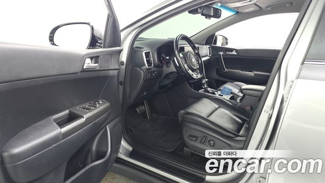 Kia Sportage The Bold Diesel 2.0 2WD Prestige 2021 — фото 10