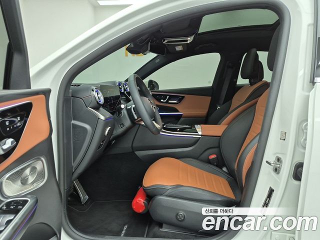 Mercedes-Benz GLC-Class (X254) GLC300 4MATIC Coupe 2025 — фото 15