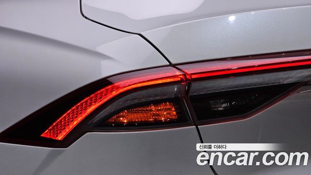 Hyundai Grandeur (IG) 2.5 Premium 2022 — фото 23