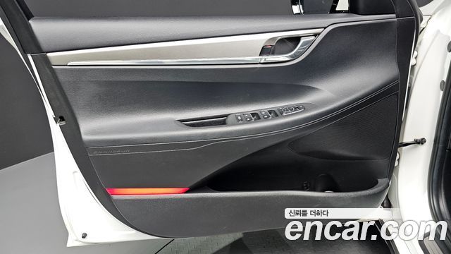 Hyundai Grandeur (IG) 2.5 Premium 2022 — фото 24