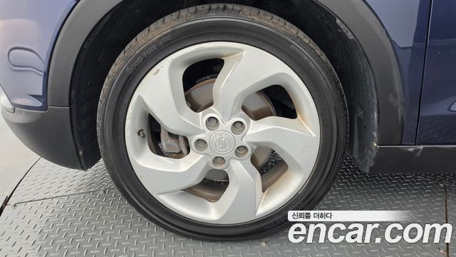KG Mobility (SsangYong) Tivoli LX 2WD DLX 2015 — фото 5