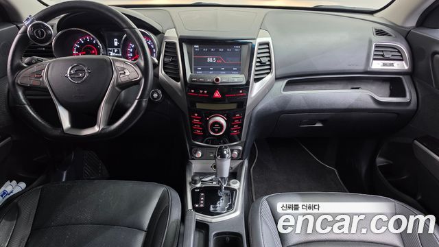 KG Mobility (SsangYong) Tivoli LX 2WD DLX 2015 — фото 7