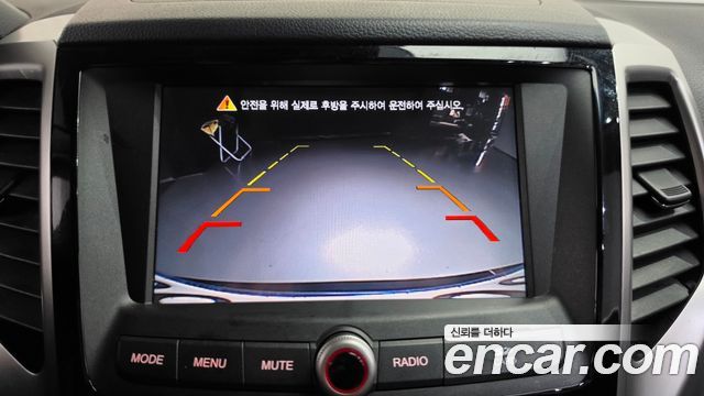KG Mobility (SsangYong) Tivoli LX 2WD DLX 2015 — фото 15