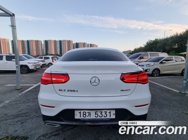 Mercedes-Benz GLC-Class (X253) GLC250 d 4MATIC Coupe 2017 — фото 7
