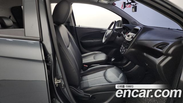 Chevrolet Spark LT 2019 — фото 26