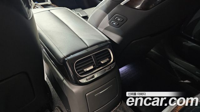 Genesis G90 3.8 AWD Luxury 2021 — фото 34