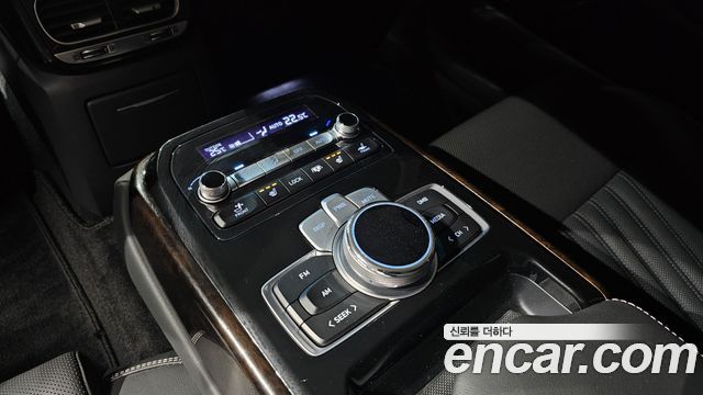 Genesis G90 3.8 AWD Luxury 2021 — фото 35