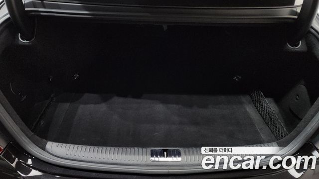 Genesis G90 3.8 AWD Luxury 2019 — фото 19