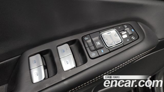 Genesis G90 3.8 AWD Luxury 2019 — фото 27