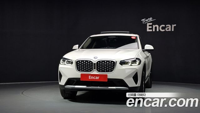 BMW X4 (G02) xDrive20i xLine 2024 — фото 3