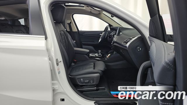 BMW X4 (G02) xDrive20i xLine 2024 — фото 11