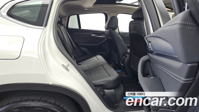 BMW X4 (G02) xDrive20i xLine 2024 — фото 12