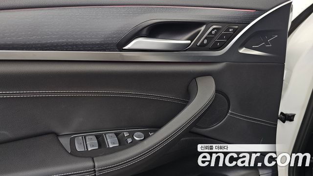 BMW X4 (G02) xDrive20i xLine 2024 — фото 31