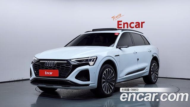 Audi Q8 e-tron (GE) 55 Quattro Premium