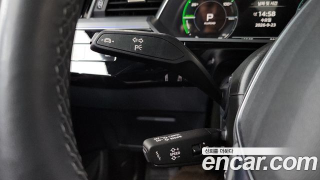 Audi Q8 e-tron (GE) 55 Quattro Premium 2024 — фото 20