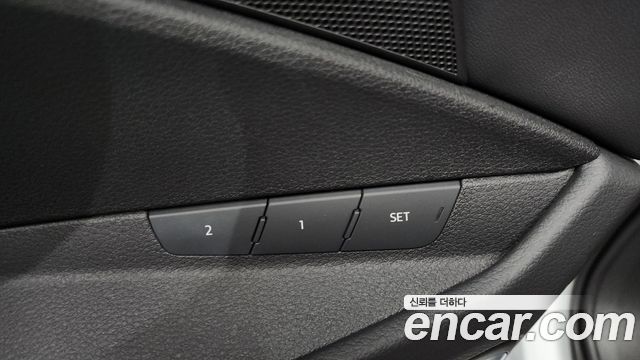 Audi Q8 e-tron (GE) 55 Quattro Premium 2024 — фото 28