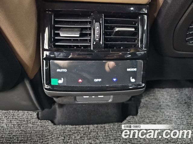 Renault Korea Grand Koleos 1.5 E-TECH Iconic 2WD 2025 — фото 17