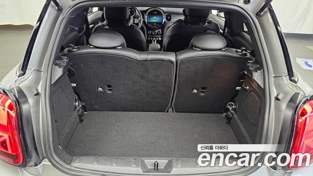 MINI Cooper Electric SE Electric 3rd 2024 — фото 20