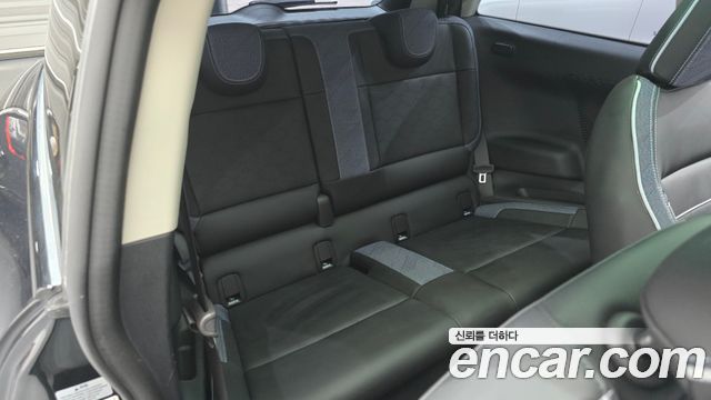 MINI Cooper Electric (IV) SE Classic 2024 — фото 11
