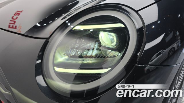 MINI Cooper Electric (IV) SE Classic 2024 — фото 22