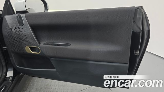 MINI Cooper Electric (IV) SE Classic 2024 — фото 25