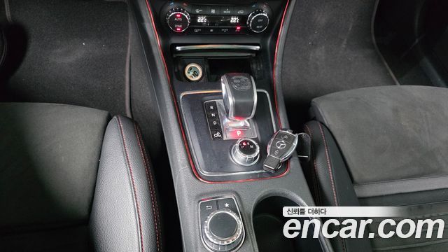 Mercedes-Benz A-Class (W176) A45 AMG 4MATIC 2018 — фото 9