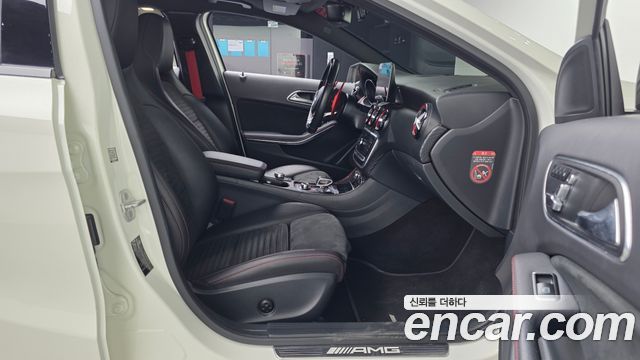 Mercedes-Benz A-Class (W176) A45 AMG 4MATIC 2018 — фото 11