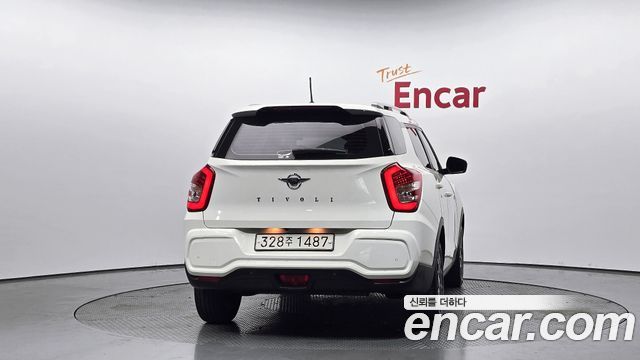KG Mobility (SsangYong) Tivoli Air 1.5 A3 2WD 2022 — фото 4