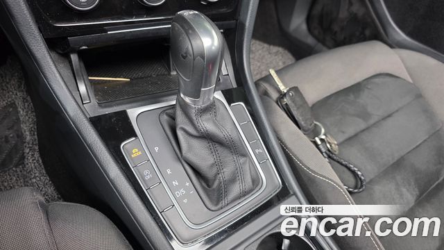Volkswagen Golf (VII) 2.0 TDI 2015 — фото 9