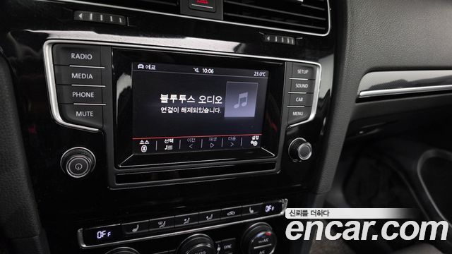 Volkswagen Golf (VII) 2.0 TDI 2015 — фото 14