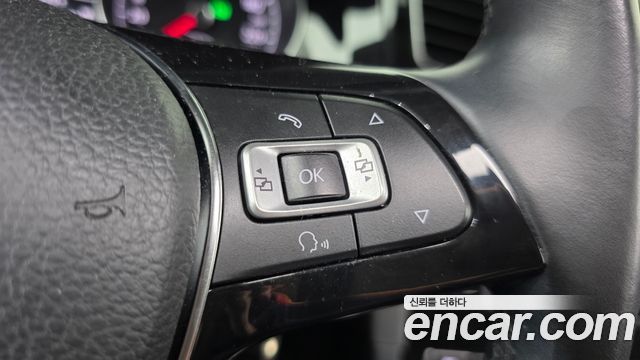 Volkswagen Golf (VII) 2.0 TDI 2015 — фото 20