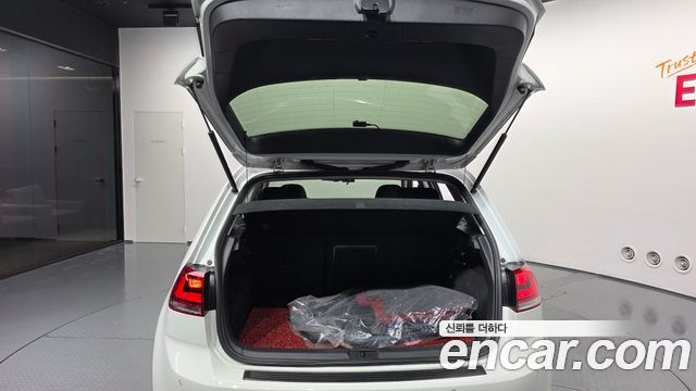 Volkswagen Golf (VII) 2.0 TDI 2015 — фото 32