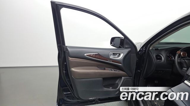 Infiniti QX60 3.5 AWD 2017 — фото 30