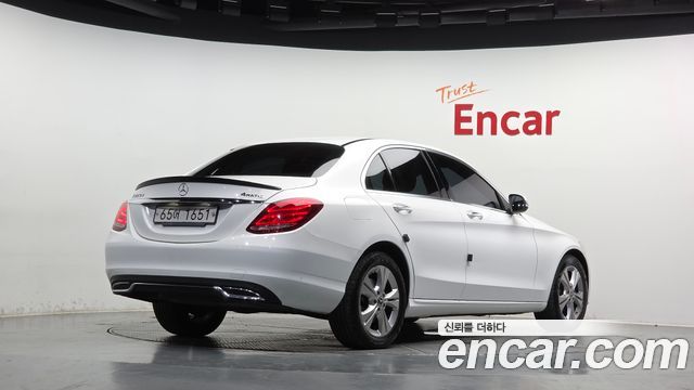 Mercedes-Benz C-Class (W205) C220 d 4MATIC 2018 — фото 2